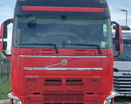 Красный Вольво FH 13, объемом двигателя 12.78 л и пробегом 150 тыс. км за 27000 $, фото 27 на Automoto.ua