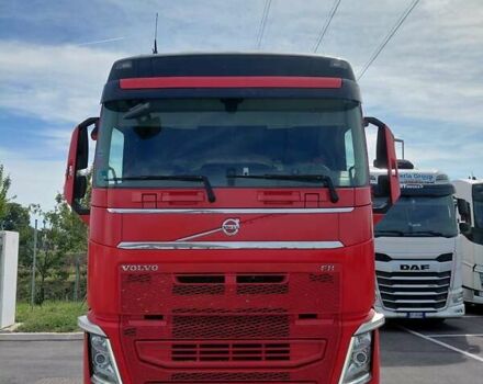 Красный Вольво FH 13, объемом двигателя 12.78 л и пробегом 150 тыс. км за 27000 $, фото 8 на Automoto.ua