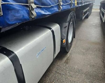 Красный Вольво FH 13, объемом двигателя 12.9 л и пробегом 710 тыс. км за 55000 $, фото 21 на Automoto.ua