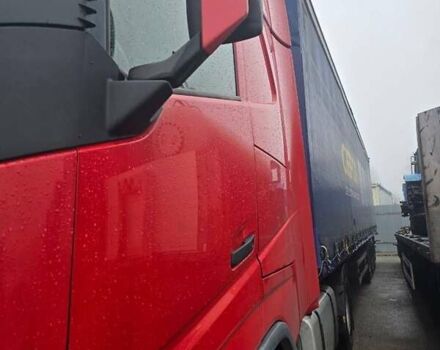 Красный Вольво FH 13, объемом двигателя 12.9 л и пробегом 710 тыс. км за 55000 $, фото 4 на Automoto.ua