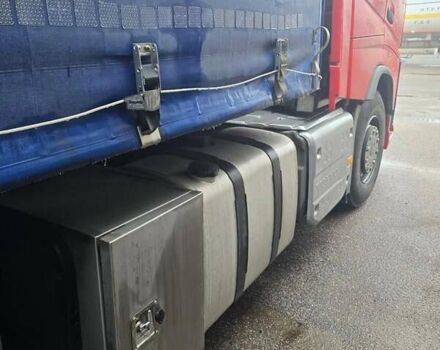 Красный Вольво FH 13, объемом двигателя 12.9 л и пробегом 710 тыс. км за 55000 $, фото 9 на Automoto.ua