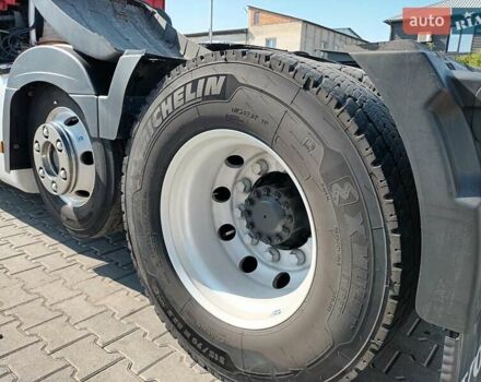 Красный Вольво FH 13, объемом двигателя 12.9 л и пробегом 516 тыс. км за 61331 $, фото 26 на Automoto.ua