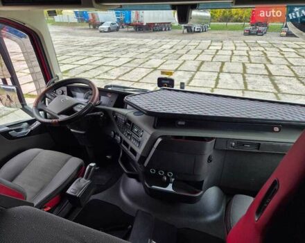 Красный Вольво FH 13, объемом двигателя 0 л и пробегом 663 тыс. км за 55000 $, фото 15 на Automoto.ua