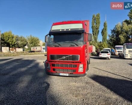 Красный Вольво FH 13, объемом двигателя 12.9 л и пробегом 140 тыс. км за 18999 $, фото 4 на Automoto.ua