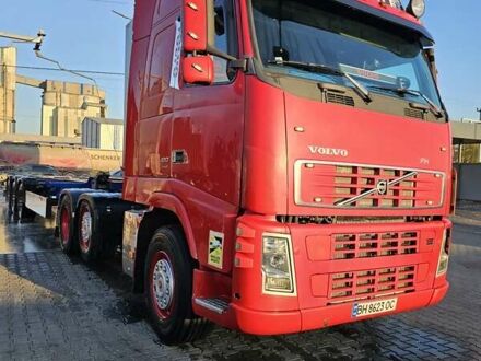 Вольво FH 13 2008 в Черноморске (Ильичевске) на Automoto.ua Красный Вольво FH 13, объемом двигателя 12.78 л и пробегом 1 тыс. км за 14000 $, фото 1 на Automoto.ua