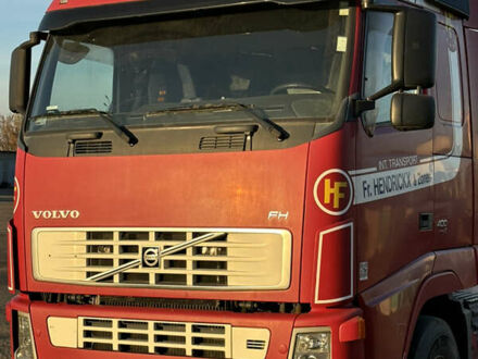 Вольво FH 13 2008 у Попольне на Automoto.ua Червоний Вольво FH 13, об'ємом двигуна 12 л та пробігом 999 тис. км за 17000 $, фото 1 на Automoto.ua