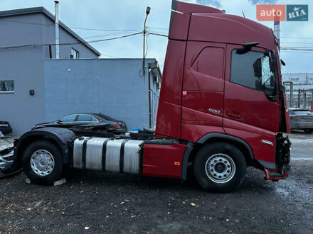 Вольво FH 13 2022 в Киеве на Automoto.ua Красный Вольво FH 13, объемом двигателя 12.8 л и пробегом 270 тыс. км за 45000 $, фото 1 на Automoto.ua