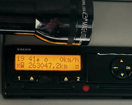 Вольво FH 13, об'ємом двигуна 12.9 л та пробігом 300 тис. км за 66000 $, фото 89 на Automoto.ua