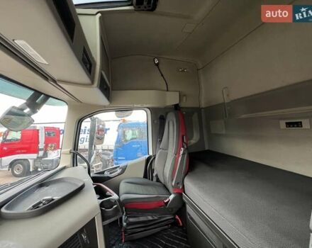 Вольво FH 13, объемом двигателя 0 л и пробегом 780 тыс. км за 34642 $, фото 13 на Automoto.ua