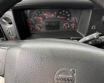 Вольво FH 13, объемом двигателя 0 л и пробегом 881 тыс. км за 26500 $, фото 24 на Automoto.ua