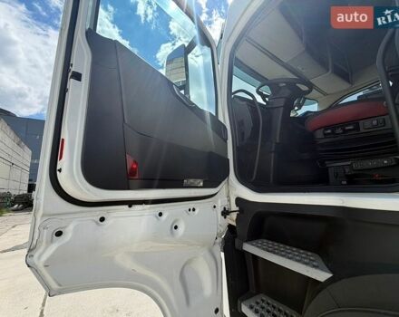 Вольво FH 13, объемом двигателя 0 л и пробегом 780 тыс. км за 36900 $, фото 18 на Automoto.ua