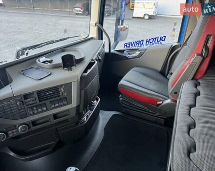 Вольво FH 13, объемом двигателя 0 л и пробегом 855 тыс. км за 39500 $, фото 17 на Automoto.ua