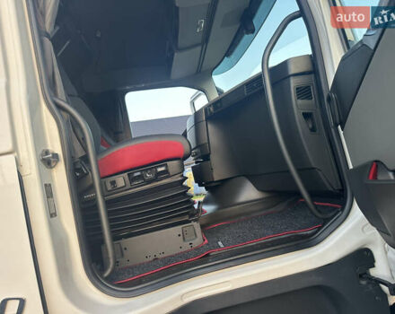 Вольво FH 13, объемом двигателя 0 л и пробегом 963 тыс. км за 35300 $, фото 34 на Automoto.ua