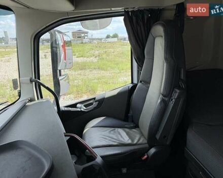 Вольво FH 13, объемом двигателя 0 л и пробегом 740 тыс. км за 37654 $, фото 19 на Automoto.ua