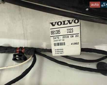 Вольво FH 13, объемом двигателя 0 л и пробегом 700 тыс. км за 44760 $, фото 10 на Automoto.ua