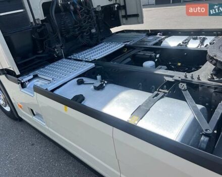 Вольво FH 13, объемом двигателя 0 л и пробегом 377 тыс. км за 102000 $, фото 8 на Automoto.ua