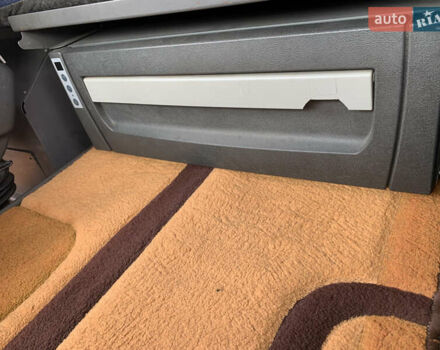 Желтый Вольво FH 13, объемом двигателя 12.78 л и пробегом 410 тыс. км за 14000 $, фото 16 на Automoto.ua