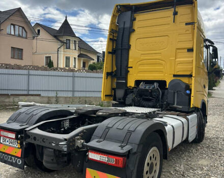 Желтый Вольво FH 13, объемом двигателя 12.9 л и пробегом 963 тыс. км за 38500 $, фото 6 на Automoto.ua