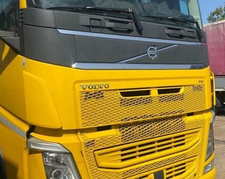 Жовтий Вольво FH 13, об'ємом двигуна 0 л та пробігом 930 тис. км за 41900 $, фото 4 на Automoto.ua