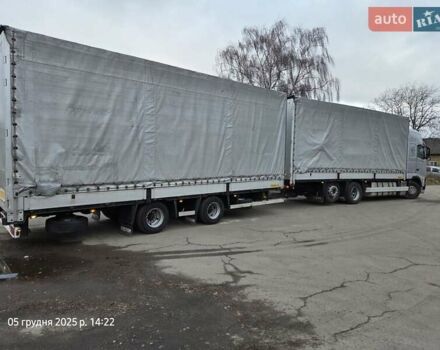 Серый Вольво FH 13, объемом двигателя 0 л и пробегом 300 тыс. км за 28500 $, фото 4 на Automoto.ua