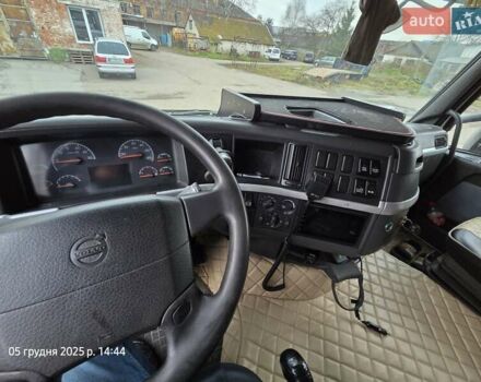 Серый Вольво FH 13, объемом двигателя 0 л и пробегом 300 тыс. км за 28500 $, фото 19 на Automoto.ua