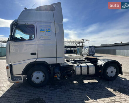 Серый Вольво FH 13, объемом двигателя 12.1 л и пробегом 10 тыс. км за 10900 $, фото 6 на Automoto.ua