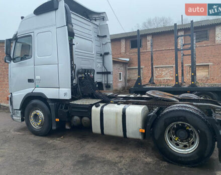 Серый Вольво FH 13, объемом двигателя 12.9 л и пробегом 856 тыс. км за 10500 $, фото 1 на Automoto.ua