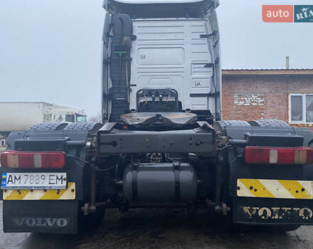 Серый Вольво FH 13, объемом двигателя 12.9 л и пробегом 856 тыс. км за 10500 $, фото 2 на Automoto.ua