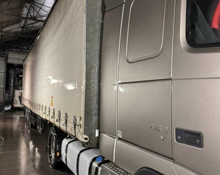 Серый Вольво FH 13, объемом двигателя 12.78 л и пробегом 1 тыс. км за 20000 $, фото 2 на Automoto.ua