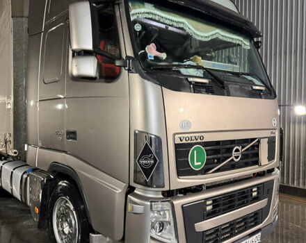 Серый Вольво FH 13, объемом двигателя 12.78 л и пробегом 1 тыс. км за 20000 $, фото 3 на Automoto.ua