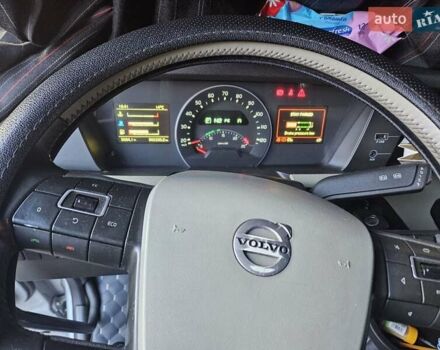 Серый Вольво FH 13, объемом двигателя 12.78 л и пробегом 905 тыс. км за 35000 $, фото 2 на Automoto.ua