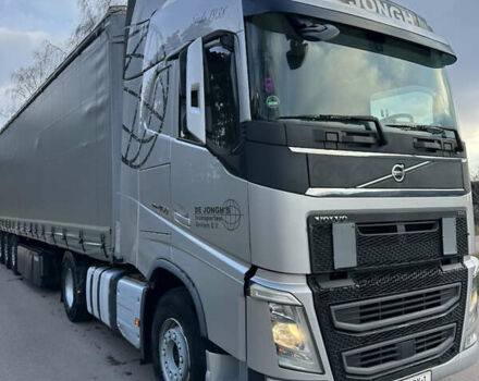 Сірий Вольво FH 13, об'ємом двигуна 12.9 л та пробігом 820 тис. км за 42900 $, фото 2 на Automoto.ua