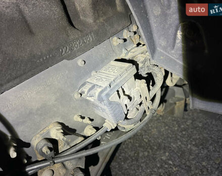 Сірий Вольво FH 13, об'ємом двигуна 12.9 л та пробігом 820 тис. км за 42900 $, фото 29 на Automoto.ua