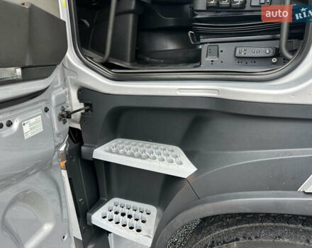 Сірий Вольво FH 13, об'ємом двигуна 12.9 л та пробігом 821 тис. км за 41900 $, фото 45 на Automoto.ua