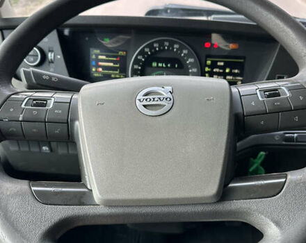 Сірий Вольво FH 13, об'ємом двигуна 12.9 л та пробігом 820 тис. км за 42900 $, фото 46 на Automoto.ua