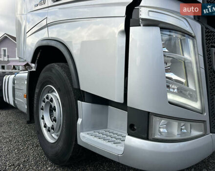 Сірий Вольво FH 13, об'ємом двигуна 12.9 л та пробігом 821 тис. км за 41900 $, фото 17 на Automoto.ua