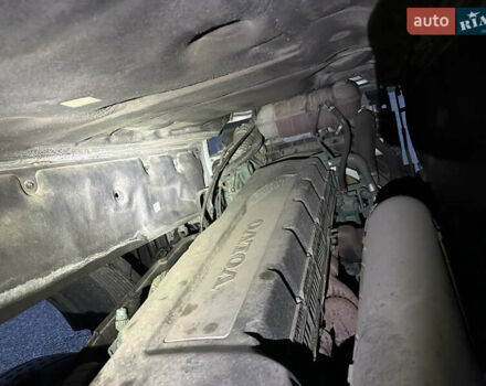 Сірий Вольво FH 13, об'ємом двигуна 12.9 л та пробігом 820 тис. км за 42900 $, фото 28 на Automoto.ua