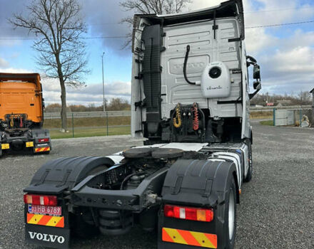 Сірий Вольво FH 13, об'ємом двигуна 12.9 л та пробігом 821 тис. км за 41900 $, фото 6 на Automoto.ua