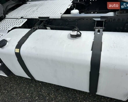 Сірий Вольво FH 13, об'ємом двигуна 12.9 л та пробігом 821 тис. км за 41900 $, фото 40 на Automoto.ua