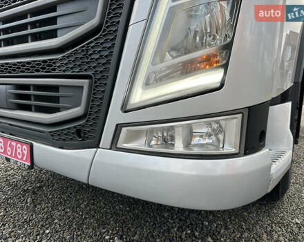 Сірий Вольво FH 13, об'ємом двигуна 12.9 л та пробігом 821 тис. км за 41900 $, фото 12 на Automoto.ua