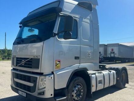 Серый Вольво FH 13, объемом двигателя 12.78 л и пробегом 970 тыс. км за 19900 $, фото 1 на Automoto.ua