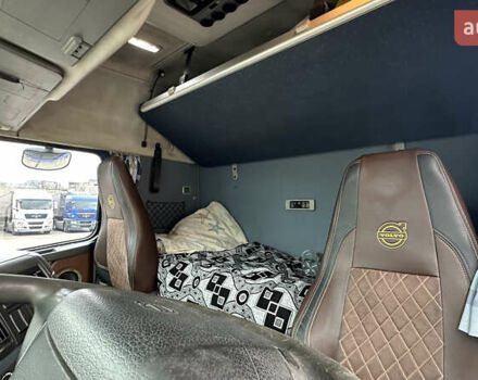 Синий Вольво FH 13, объемом двигателя 12.78 л и пробегом 160 тыс. км за 10700 $, фото 8 на Automoto.ua