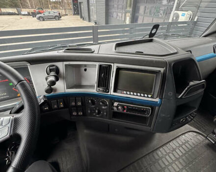 Синий Вольво FH 13, объемом двигателя 12.9 л и пробегом 1000 тыс. км за 22800 $, фото 36 на Automoto.ua