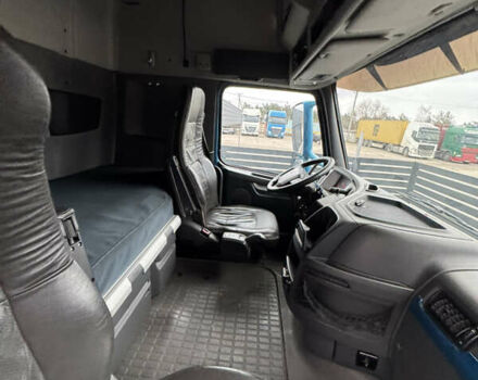 Синий Вольво FH 13, объемом двигателя 12.9 л и пробегом 1000 тыс. км за 22800 $, фото 25 на Automoto.ua