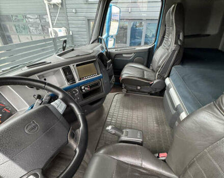 Синий Вольво FH 13, объемом двигателя 12.9 л и пробегом 1000 тыс. км за 22800 $, фото 32 на Automoto.ua