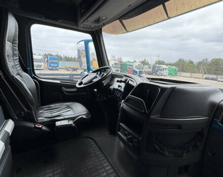 Синий Вольво FH 13, объемом двигателя 12.9 л и пробегом 1000 тыс. км за 22800 $, фото 28 на Automoto.ua