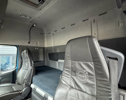 Синий Вольво FH 13, объемом двигателя 12.9 л и пробегом 1000 тыс. км за 22800 $, фото 34 на Automoto.ua