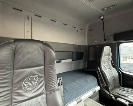 Синий Вольво FH 13, объемом двигателя 12.9 л и пробегом 1000 тыс. км за 22800 $, фото 27 на Automoto.ua