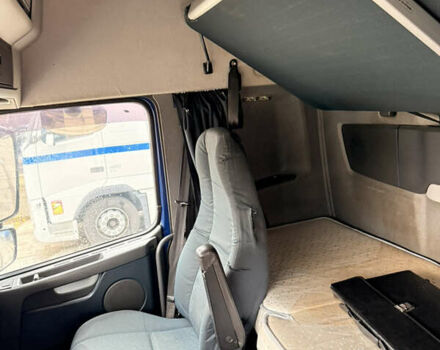 Синий Вольво FH 13, объемом двигателя 12.9 л и пробегом 1 тыс. км за 16500 $, фото 6 на Automoto.ua