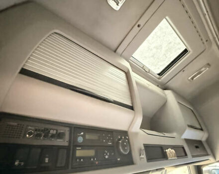 Синий Вольво FH 13, объемом двигателя 12.9 л и пробегом 1 тыс. км за 18000 $, фото 6 на Automoto.ua